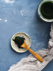 Spirulina powder protein supplement